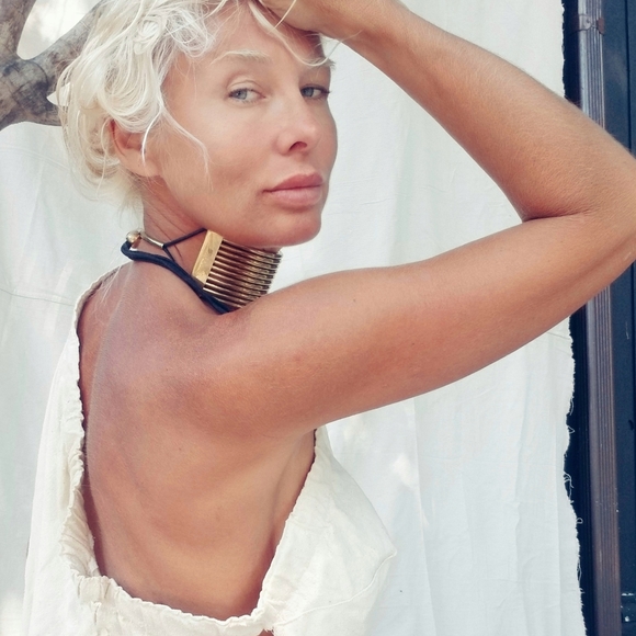 Gold brass choker band collar bold necklace - Picture 4 of 7